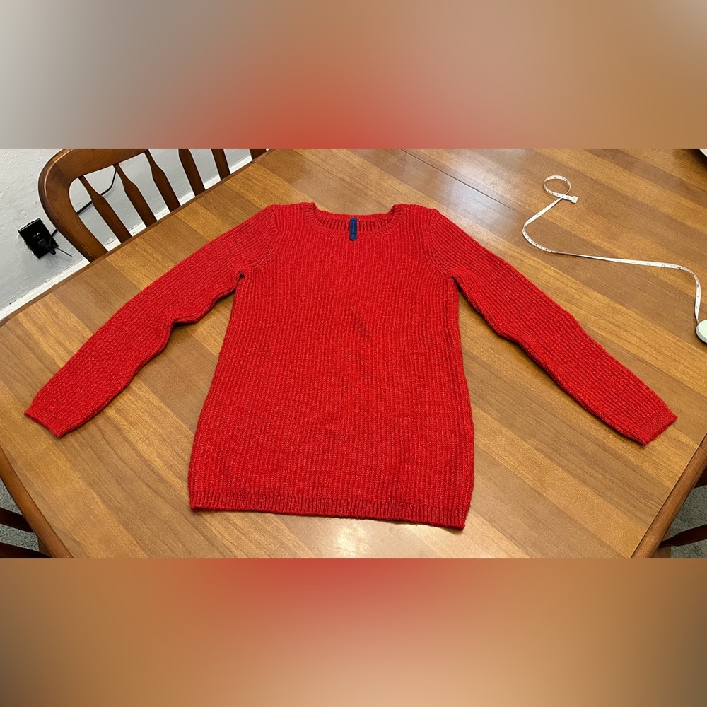 Falls Creek sweater Size Medium **READ DESCRIPTION**